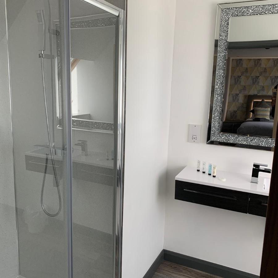 Sunset Studio Apartments Aberaeron Bagian luar foto